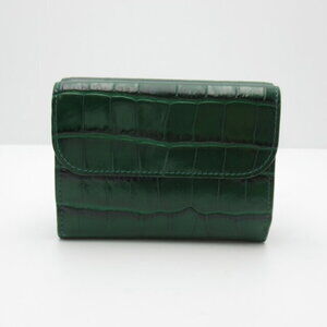 Chloe leather green bifold wallet hook